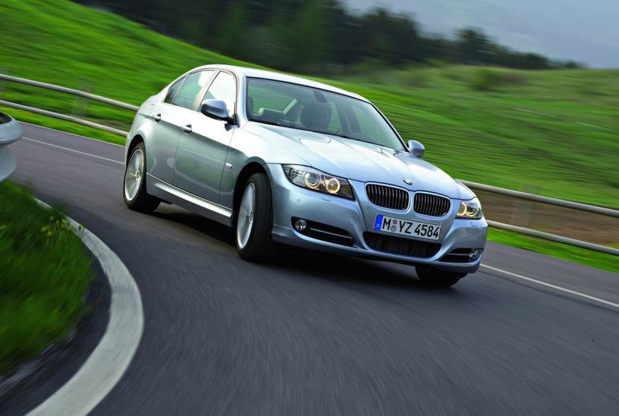  BMW 3-Series 2008 года  (фото 19 из 34)